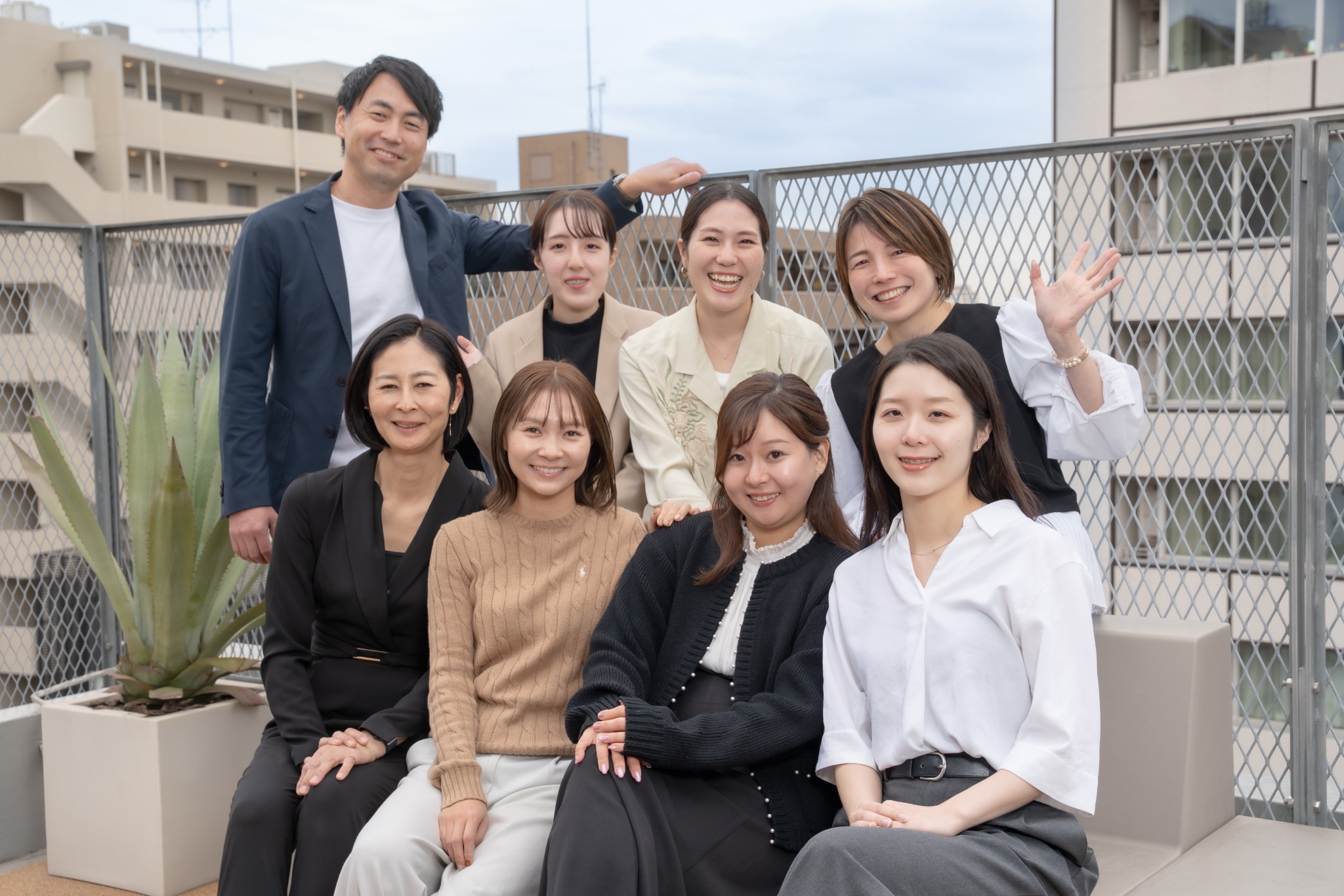 マレーシア留学サポートセンターのスタッフ集合写真